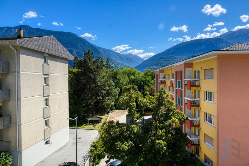 Appartement Sierre - Vue loggia / Wohnung in Sierre - Blick vom Balkon / Apartment in Sierre - Balcony View