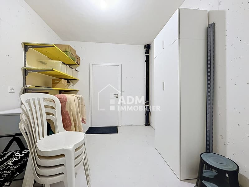 Cave avec accès appartement et parking