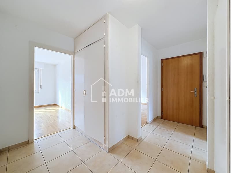 Appartement de 3.5 pièces avec deux places de parc (1)