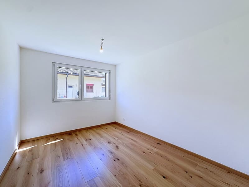Leytron, Superbe 4.5 pièces neuf avec grand jardin privatif (6)