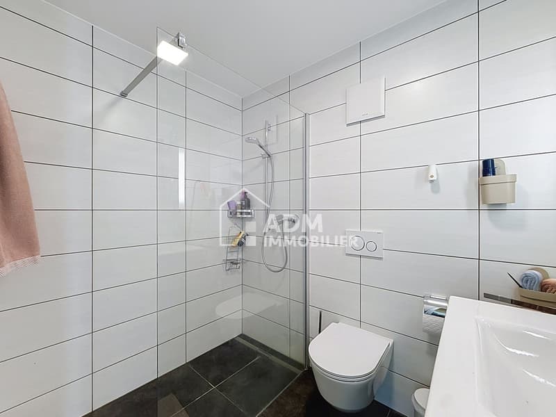 Salle de douche parentale