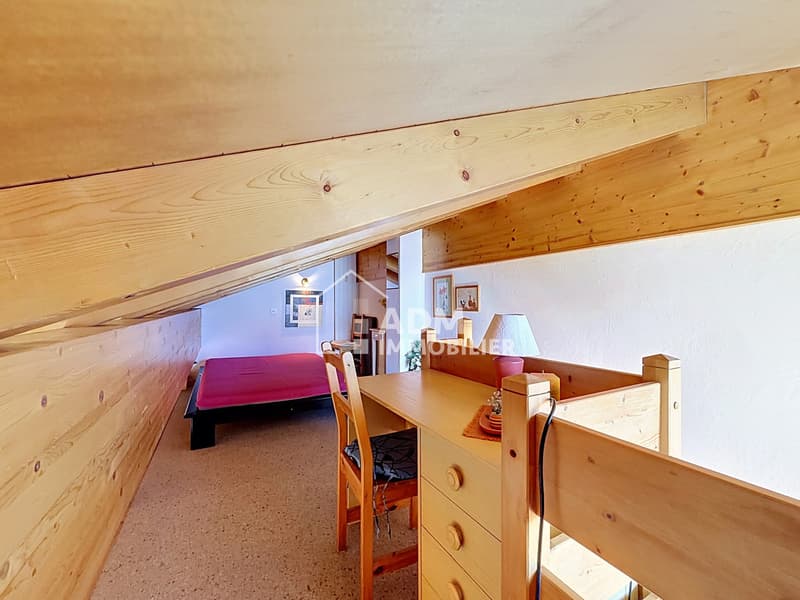 Appartement de 2 pièces avec mezzanine aux pieds des pistes (12)