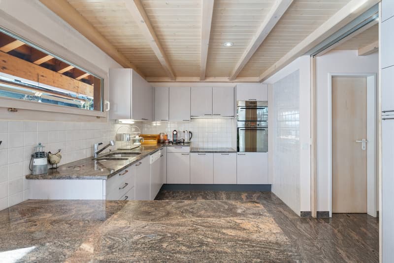Chalet contemporaneo, a due passi dal centro, in residenza secondaria. (6)