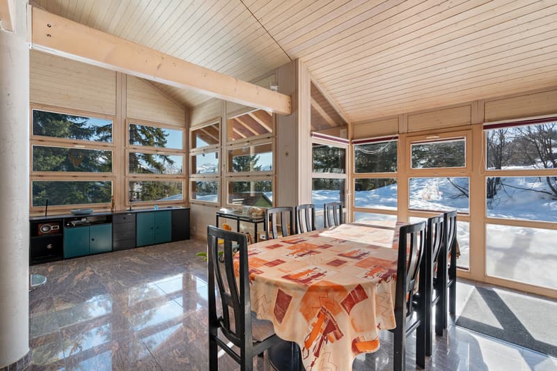 Contemporary chalet, just a few steps from the center, in a secondary residence. (4)