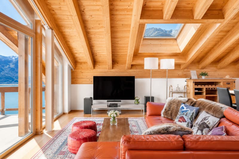 5.5 Zimmer Dachwohnung an grandioser Lage in Grächen (2)