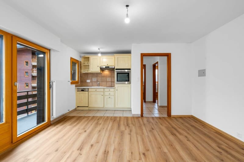 Appartement 3.5 pièces avec place de stationnement (25)