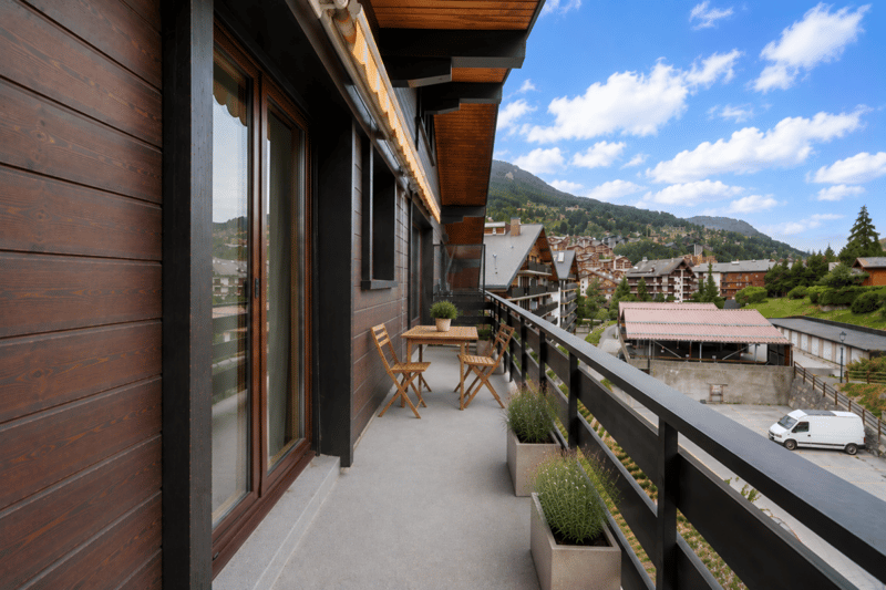 Appartement 3.5 pièces au 5ème et dernier étage avec place de stationnement (28)