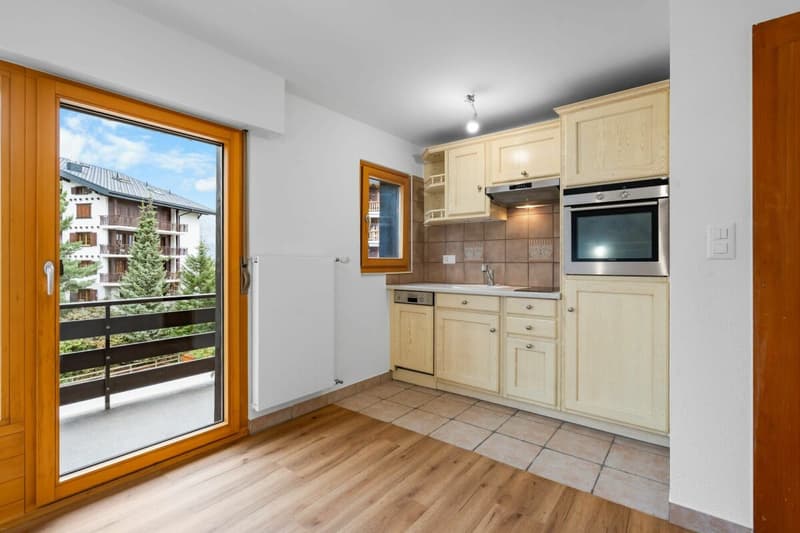 Appartement 3.5 pièces au 5ème et dernier étage avec place de stationnement (24)