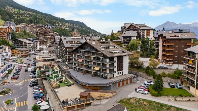 Appartement 3.5 pièces au 5ème et dernier étage avec place de stationnement (36)