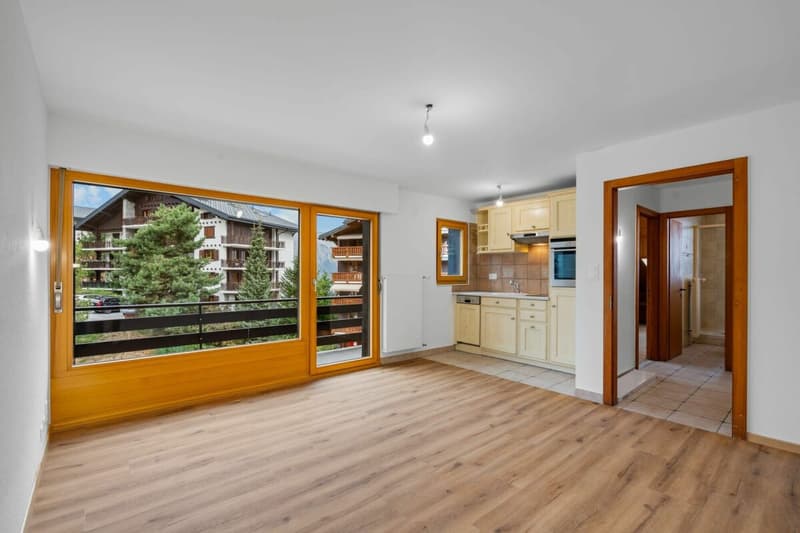 Appartement 3.5 pièces au 5ème et dernier étage avec place de stationnement (3)
