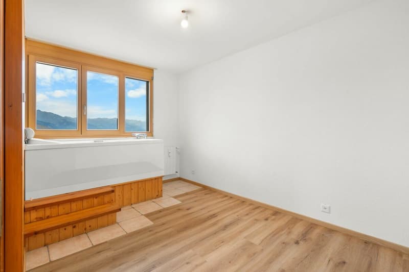 Appartement 3.5 pièces au 5ème et dernier étage avec place de stationnement (6)