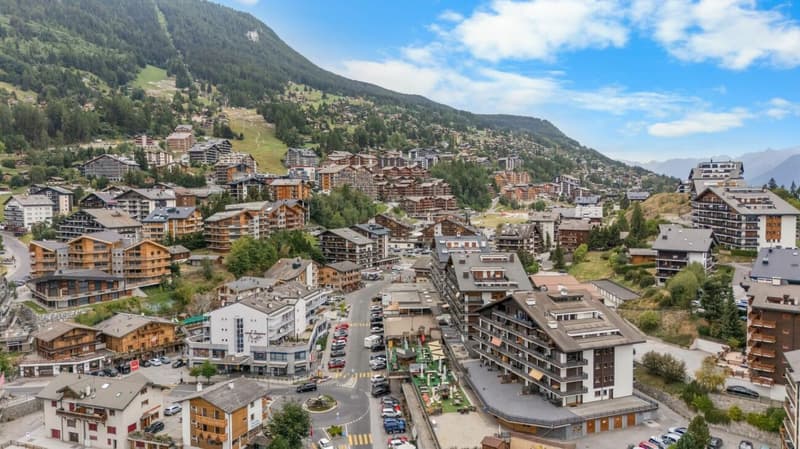 Appartement 3.5 pièces au 5ème et dernier étage avec place de stationnement (35)