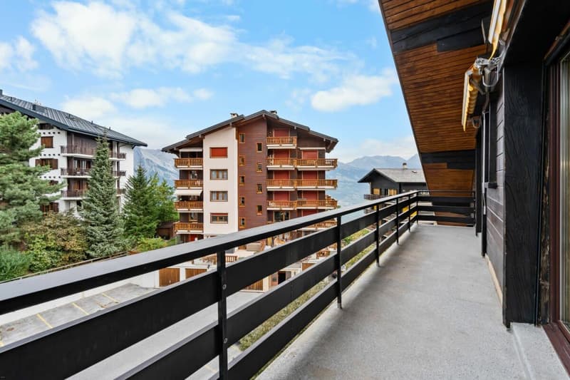 Appartement 3.5 pièces au 5ème et dernier étage avec place de stationnement (31)