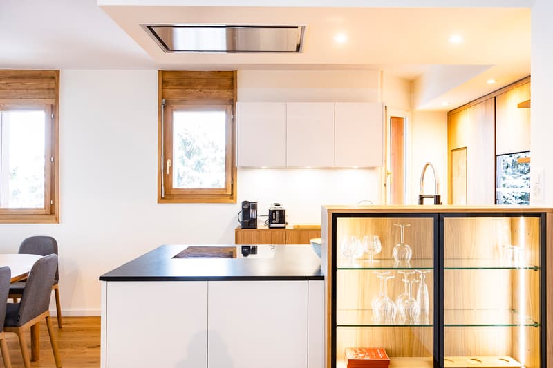 APPARTEMENT ENTIÈREMENT RÉNOVÉ EN LOCATION SEMAINE (7)