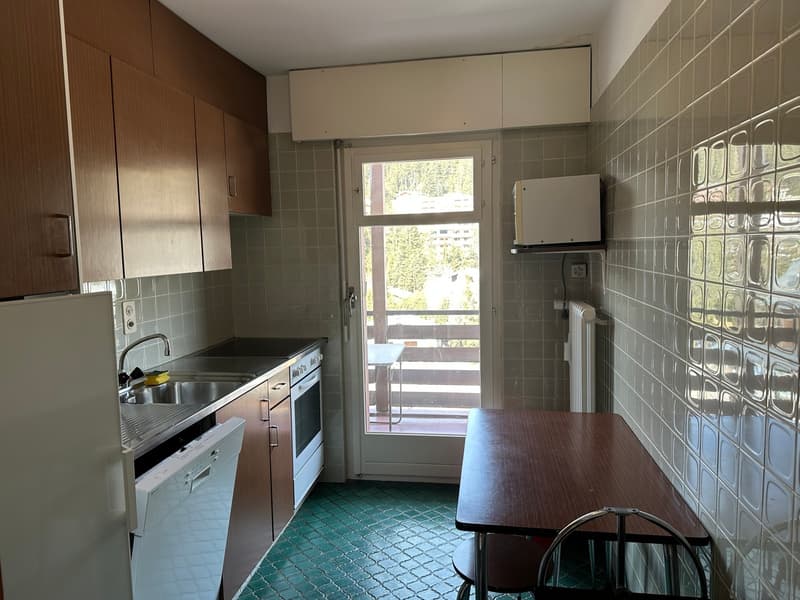 Apartment with 3.5 rooms close to the Golf course (2)