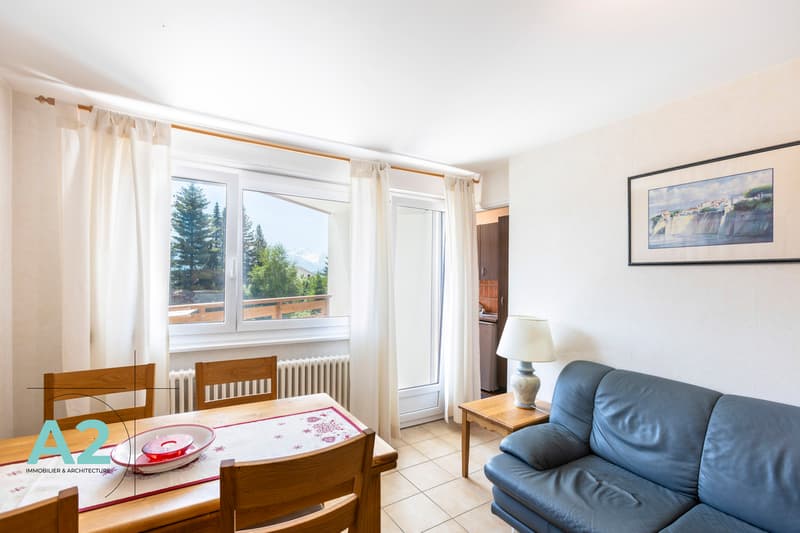 3.5 room apartment at Les Violettes facing the ski slopes (4)