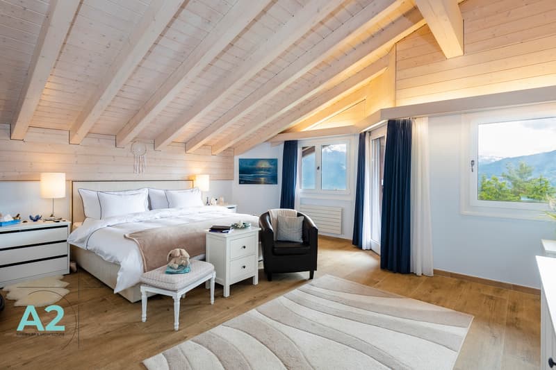 Luxury Chalet with 9 Rooms, Outdoor Pool and Jacuzzi (8)