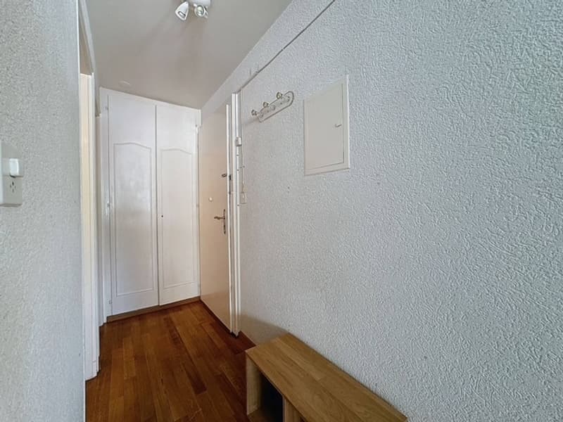 Ampio studio di fronte agli impianti di risalita (3)