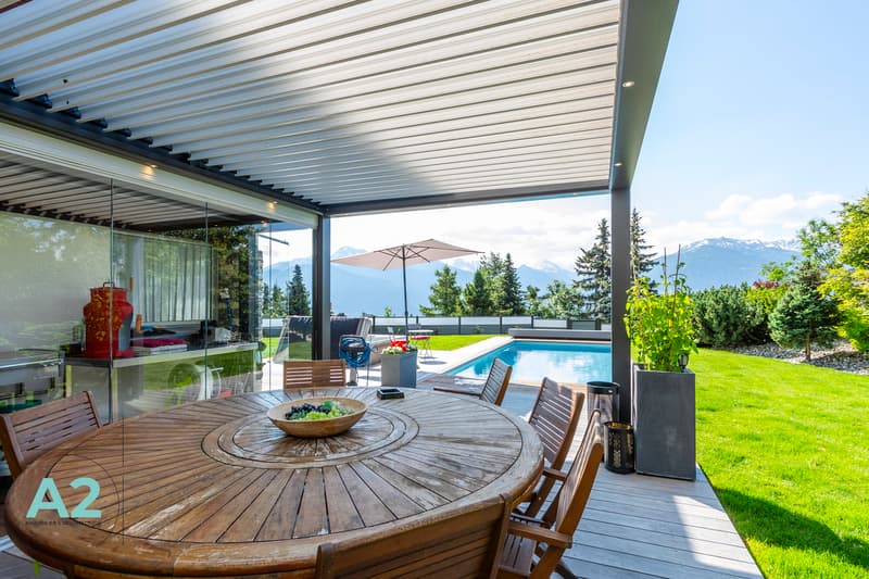 Chalet de standing de 9 pièces avec piscine extérieur et sauna (2)