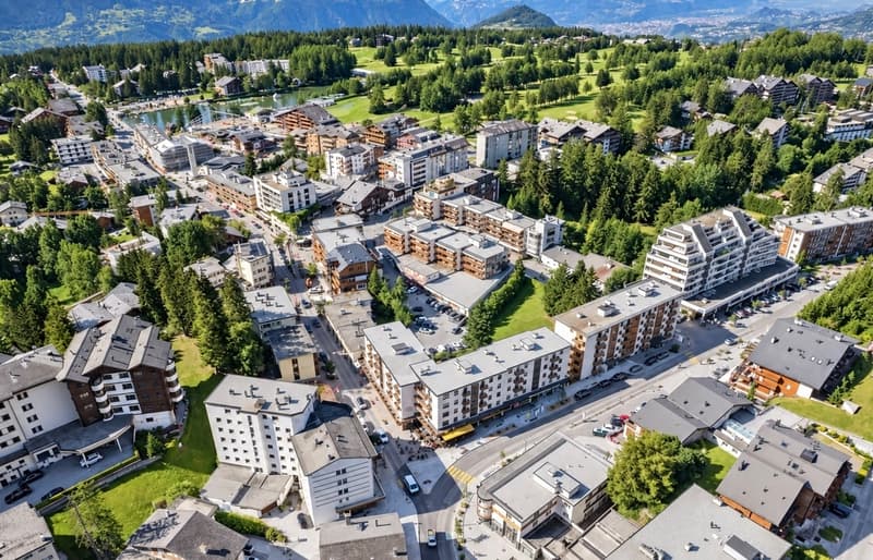 Local commercial à vendre Crans (1)