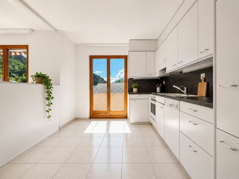 Magnificent 5-room apartment in Platta / Sion (2)