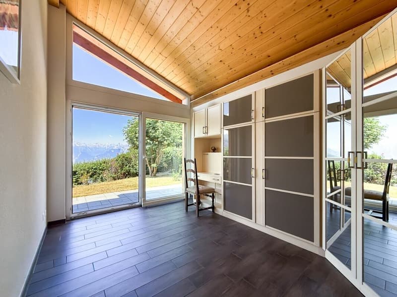 Magnificent chalet in Nax with exceptional panoramic views (9)