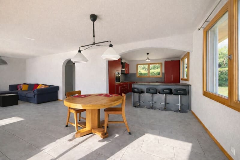 Belle maison à vendre à Chermignon (2)