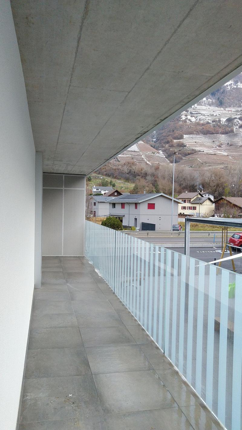 Moderne 3.5-Zimmer-Wohnung mit Bergblick in Fully (13)