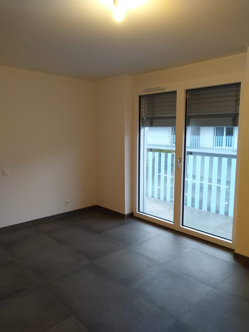 Moderne 3.5-Zimmer-Wohnung mit Bergblick in Fully (9)