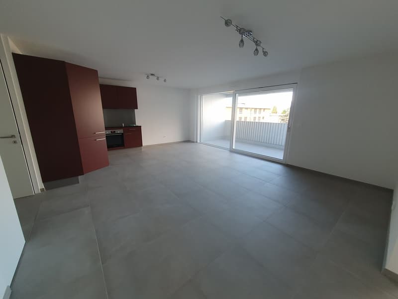 Appartamento moderno di 3,5 locali a Conthey – Vista sulle montagne & disponibile immediatamente (13)