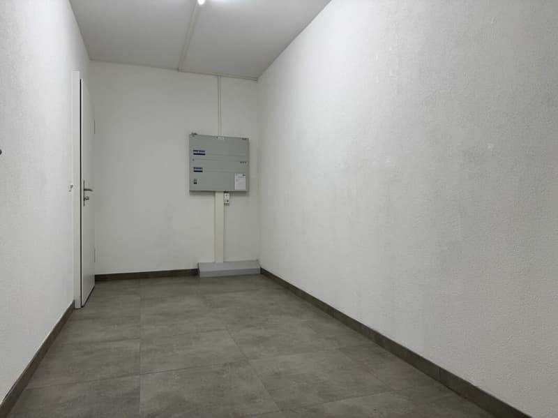 Commercial/Bureau 1.5 pièces 156.35 m2 à Puidoux-Gare (7)