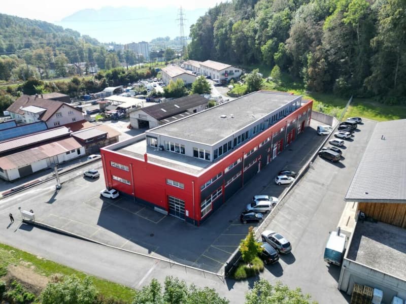 Administratif/Bureau 1.5 pièces 65 m2 à Puidoux-Gare (2)