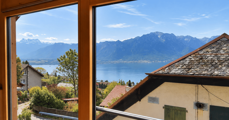 Historique grange rénovée à Chamby avec vue sur le lac et les montagnes (7)
