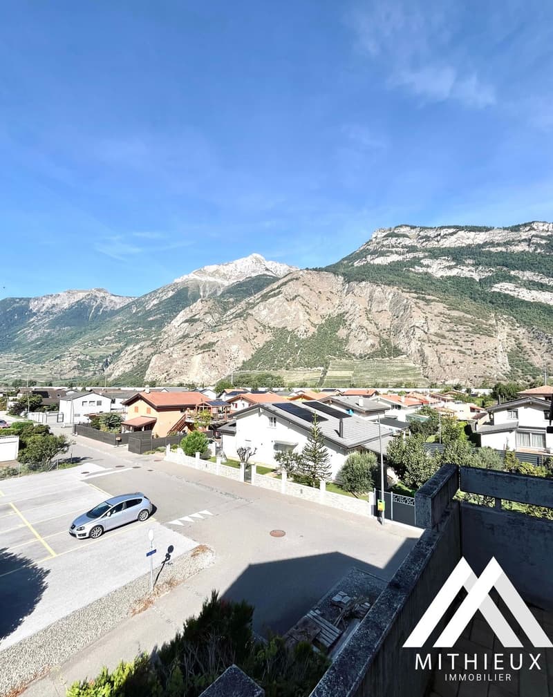 Rara opportunità: Casa atipica con grande potenziale di ristrutturazione (7)