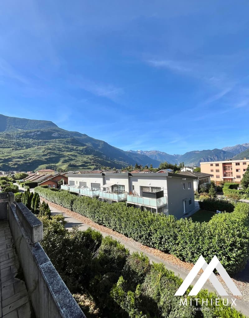 Rara opportunità: Casa atipica con grande potenziale di ristrutturazione (8)
