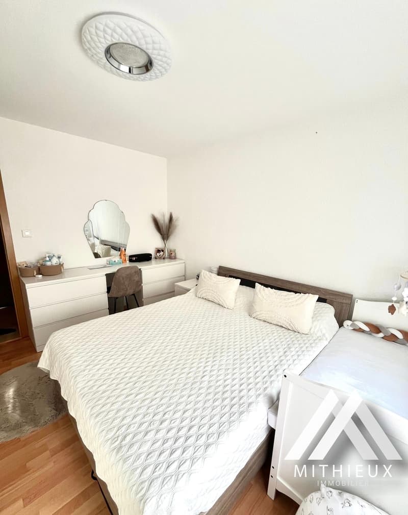 Beautiful 4.5 room apartment of 100 m² in the heart of Chamoson (12)