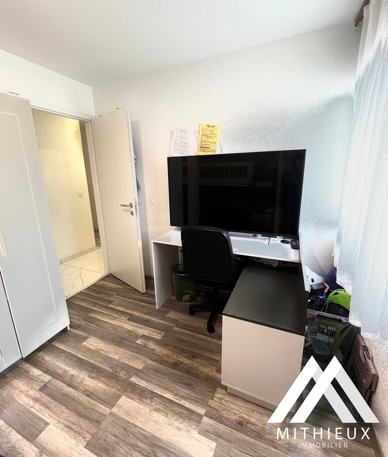 Die Allianz von Erneuerung und Ruhe in Saxon: Prächtiges 4.5-Zimmer-Wohnung renoviert (10)