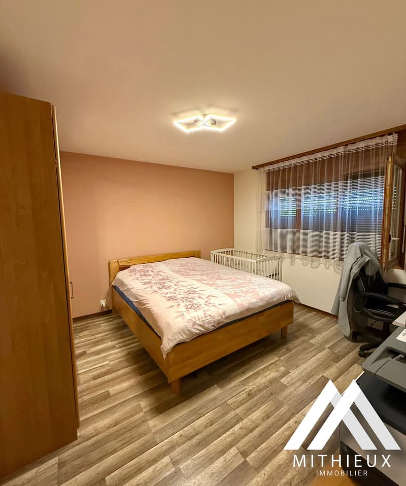 Die Allianz von Erneuerung und Ruhe in Saxon: Prächtiges 4.5-Zimmer-Wohnung renoviert (7)