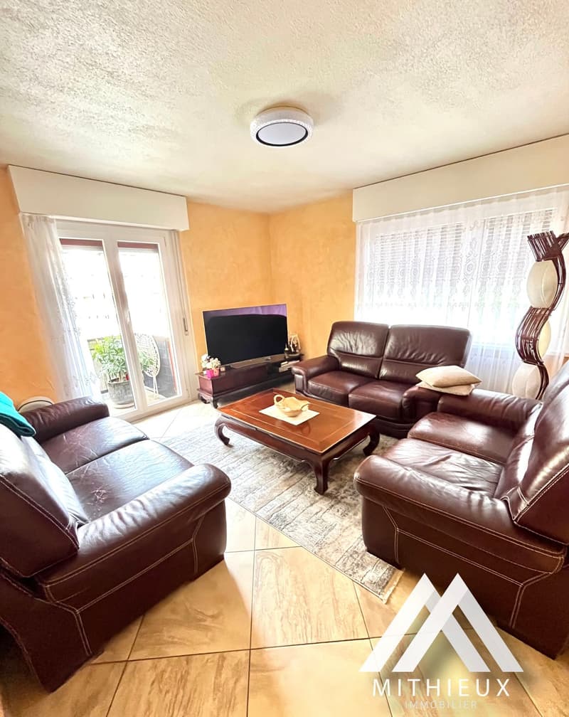 Bel appartement 4.5 Pces de 100 m² au coeur de Chamoson (1)