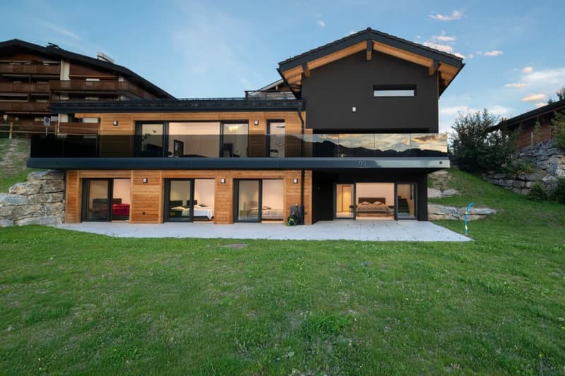 Chalet "Etoile des neiges" 5.5 pièces à Crans-Montana (1)