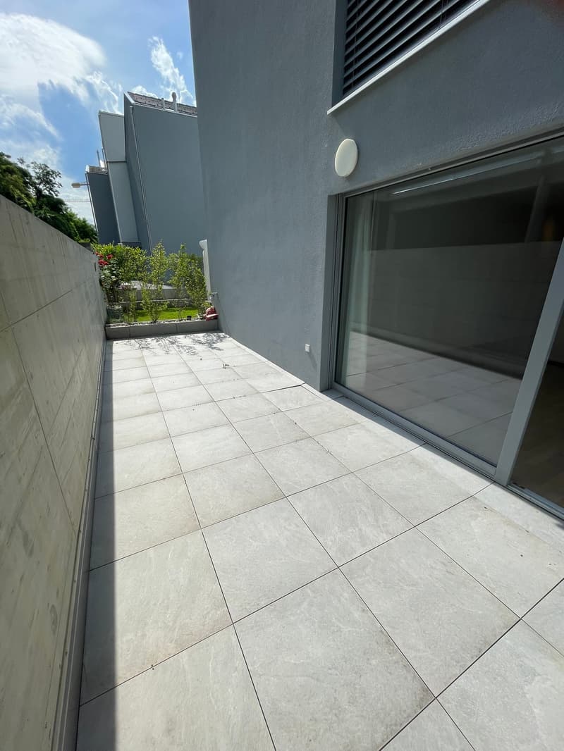 Moderne helles Studio mit Terrasse / MALOC-IMMO (1)