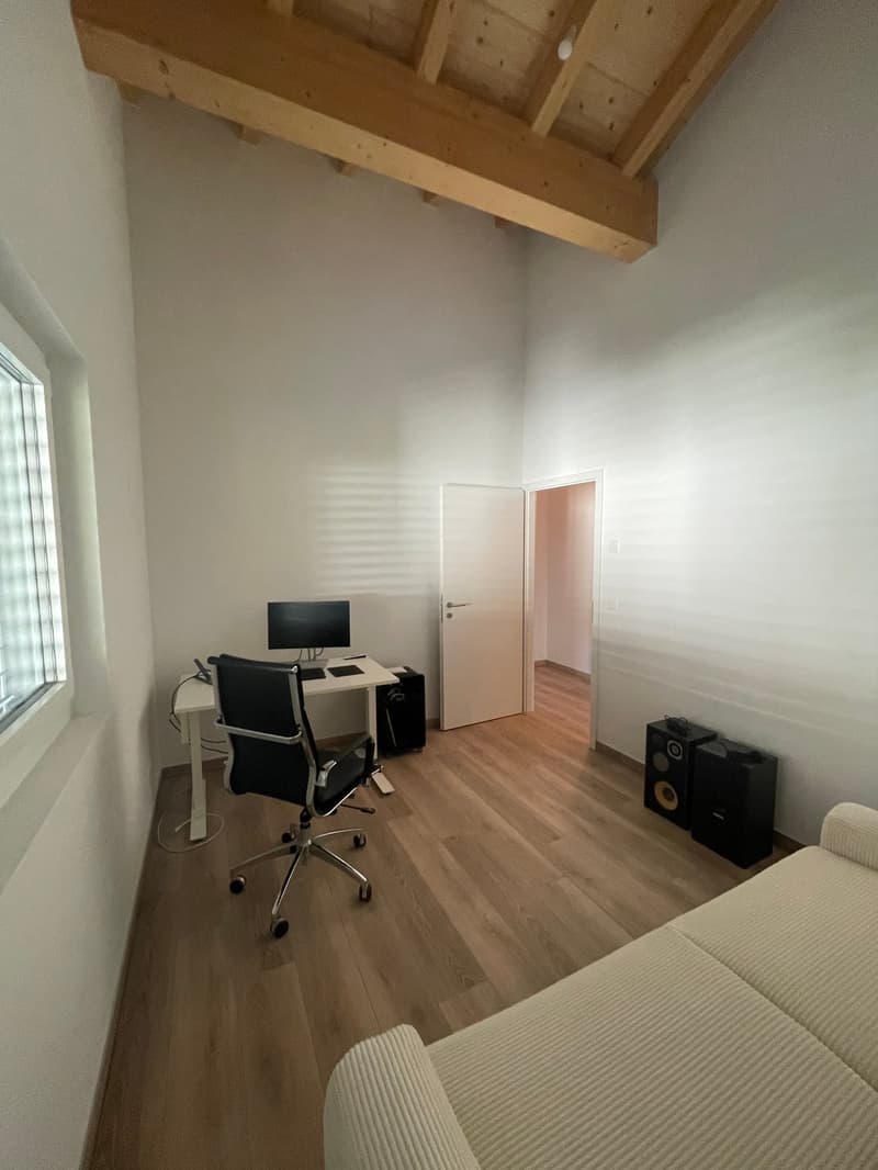 SUPERBE 3.5P NEUF AVEC BALCON ET PARC INTERIEUR COMPRIS- SITUATION IDÉALE À ARDON (13)