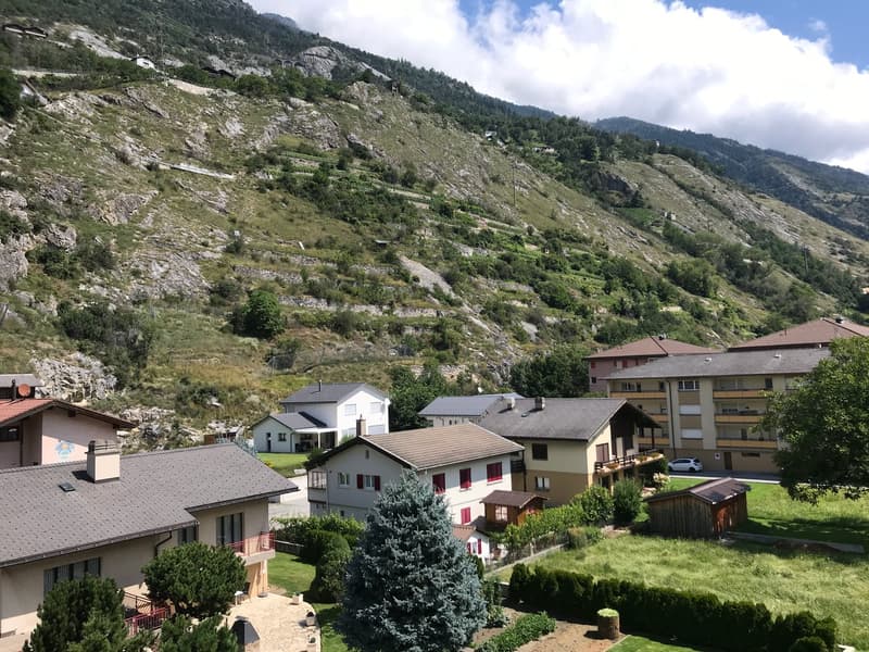 3.5 ROOMS WITH TERRACE AND INDOOR PARKING - BUILT IN 2021 - IDEAL LOCATION / MALOC-IMMO (2)