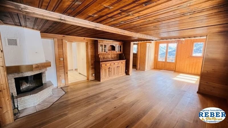 Exactly the kind of chalet you imagine when you dream of Switzerland. (11)