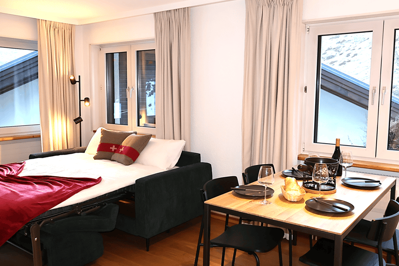Charmante 2.5-Zimmer-Terrassenwohnung mit atemberaubendem Bergblick in Zermatt (8)