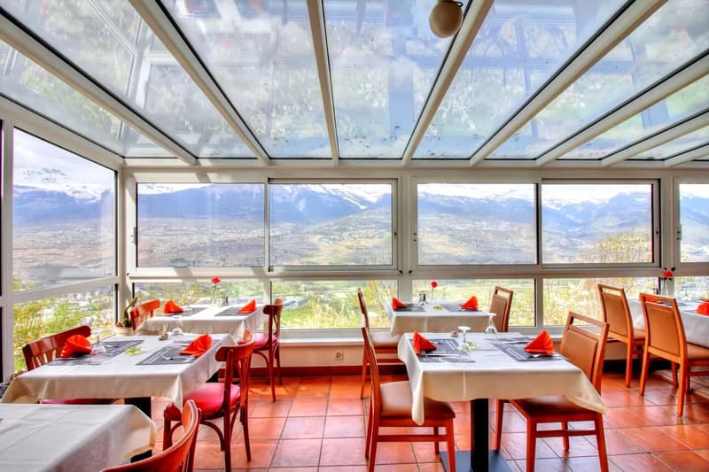 Restaurant avec logement et fort potentiel à Vex (4)