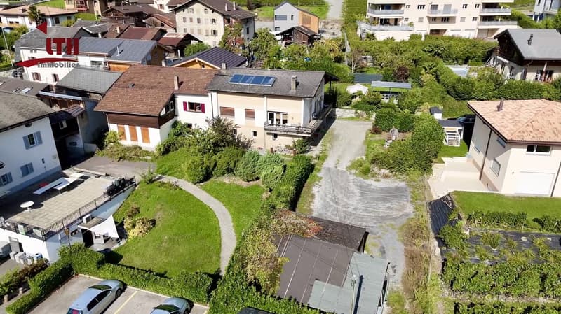 In vendita – Terreno di 1’300 m² in zona villaggio a Chamoson (2)