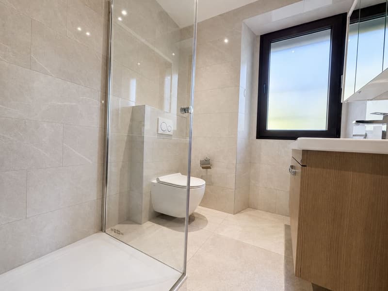 Neue 2.5-Zimmer-Wohnung mit Balkon und schöner Aussicht in Pont-de-la-Morge (2)
