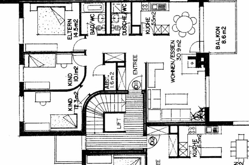 Grosszügige 4.5 Zimmerwohnung an ruhiger Lage (9)