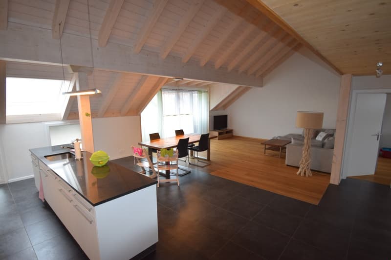Charmante Dachgeschosswohnung mit schöner Weitsicht (3)